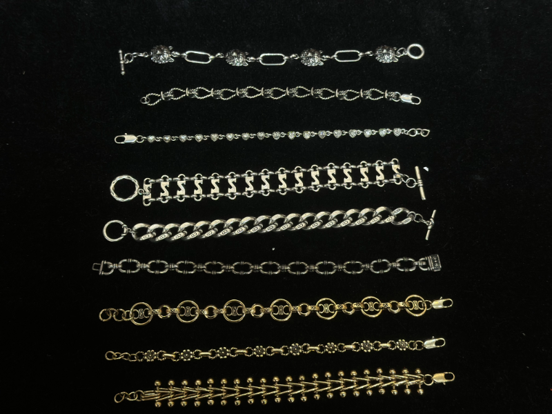 Klientide tagasisidest tootearenduseni: Kunyu Jewelry antiiksete kattevärvide lugu