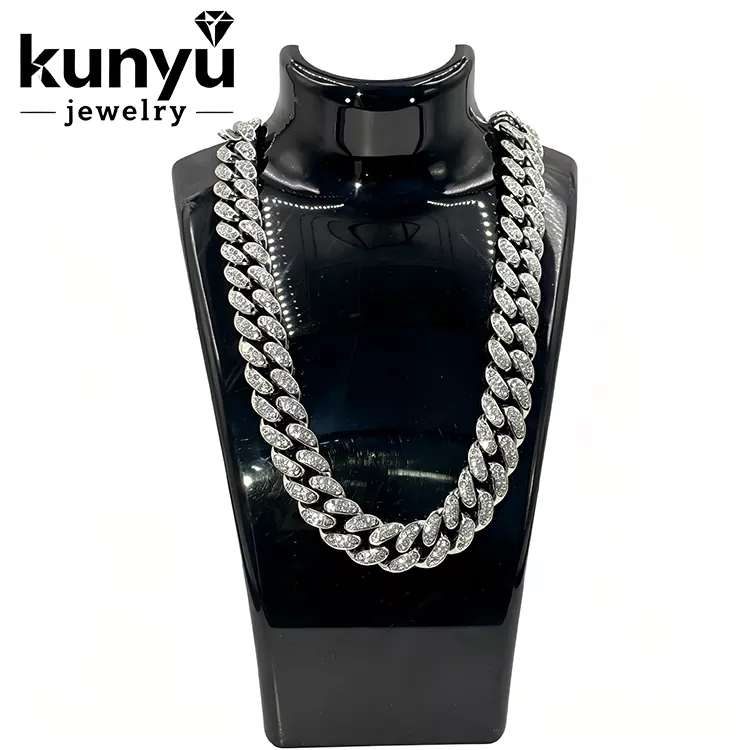 Bling Kuuba lingi kaelakee