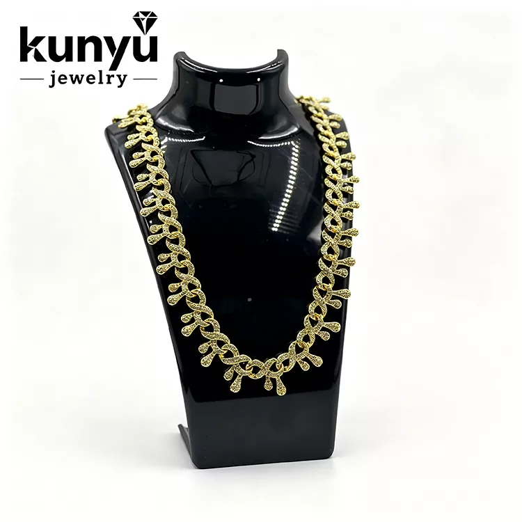 Diamond Look Kuuba kaelakee